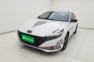 现代 伊兰特 2021款 1.5L CVT LUX尊贵版