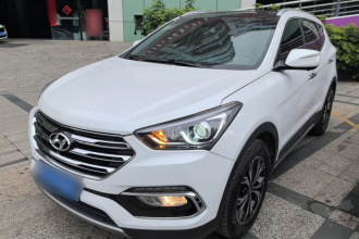 现代 胜达 2017款 2.0T 自动四驱智能型 7座