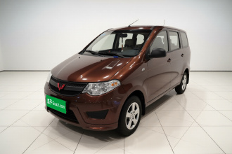 五菱汽车 五菱宏光 2019款 1.5L S基本型L2B