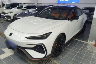 长安UNI-V 2025款 第三代 2.0T 劲擎型