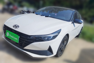 现代 伊兰特 2022款 1.5L CVT 20周年纪念款
