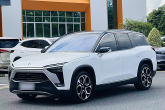蔚来ES8 2020款 580KM 签名版 六座版