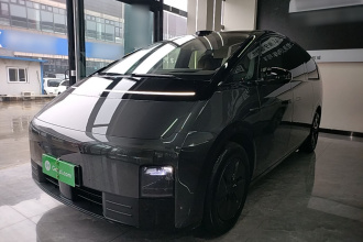理想汽车 理想MEGA 2025款 Ultra 智能焕新版