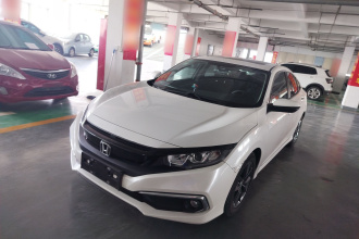 本田 思域 2021款 HATCHBACK 220TURBO CVT新锐控