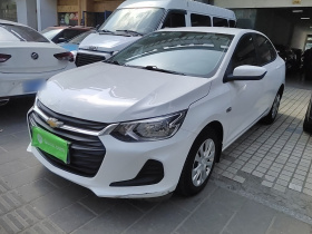 雪佛兰 科沃兹 2020款 320 手动欣享版