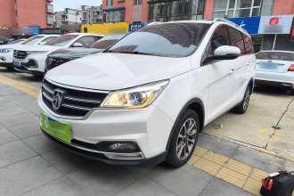 宝骏730 2019款 1.5T CVT时尚型 7座 国V