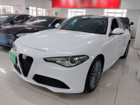 阿尔法·罗密欧 Giulia朱丽叶 2017款 2.0T 280HP 豪华版