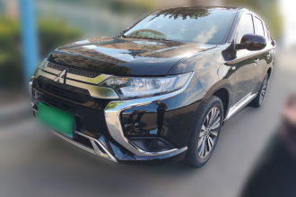 三菱 欧蓝德 2021款 2.0L 两驱畅行版 5座