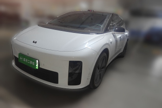 理想汽车 理想i6 2025款 两驱标准型