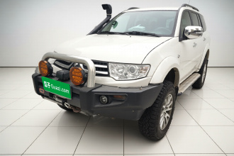 三菱 帕杰罗·劲畅 2013款 3.0L 自动四驱行政版