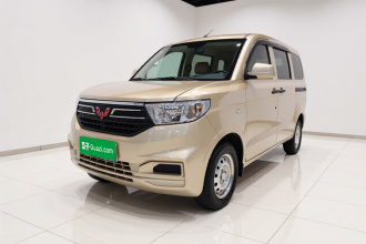五菱汽车 五菱宏光V 2022款 1.5L劲取版电动助力LAR