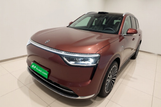 鸿蒙智行 问界M8 2025款 增程 Ultra版 53.4kWh 5座版 (192线激光雷达）