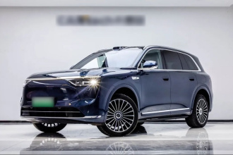 鸿蒙智行 问界M8 2025款 增程 Ultra版 53.4kWh 5座版 (192线激光雷达）