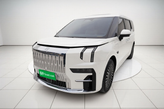 极氪009 2024款 六座行政版四驱 108kWh