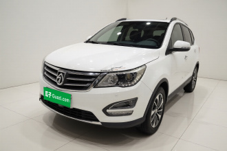 宝骏560 2016款 1.5T 手动豪华型