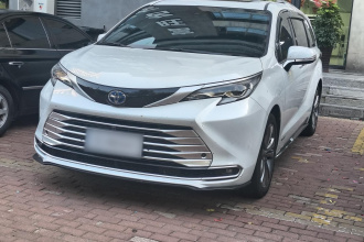 丰田 赛那SIENNA 2021款 2.5L混动 铂金版