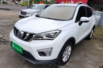 长安CS15 2016款 1.5L 自动时尚版