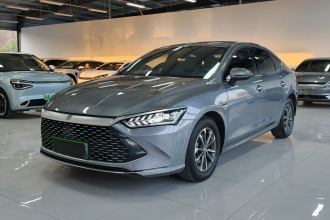 比亚迪 秦PLUS 2024款 荣耀版 DM-i 55KM领先型