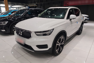 沃尔沃XC40 2022款 T4 四驱智远豪华版
