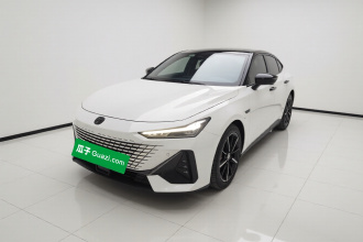 长安UNI-V 2022款 1.5T 尊贵型