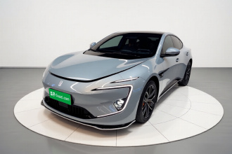 阿维塔12 2023款 700 三激光后驱奢享版