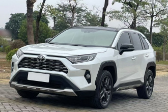 丰田 RAV4荣放 2022款 2.0L CVT四驱尊贵版