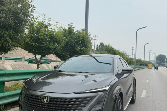 长安UNI-T 2023款 第二代 1.5T 尊贵型