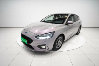 福特 福克斯 2021款 两厢 EcoBoost 180 自动锋潮型