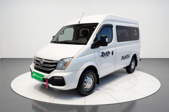 上汽大通MAXUS 新途V80 2023款 2.0T 手动经典傲运通短轴中顶5/6座