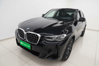宝马X4 2022款 xDrive 25i M运动套装