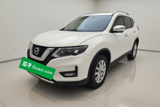 日产 奇骏 2022款 2.0L 两驱智联舒享版