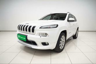 Jeep 自由光 2017款 2.4L 专业智能版