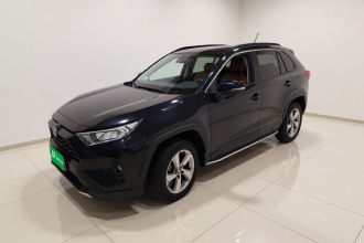 丰田 RAV4荣放 2022款 2.0L CVT两驱风尚Plus版