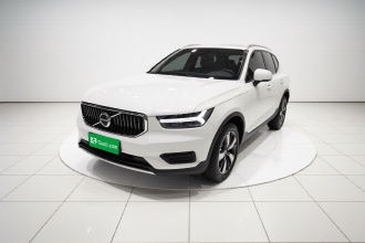 沃尔沃XC40 2022款 T4 四驱智行时尚版
