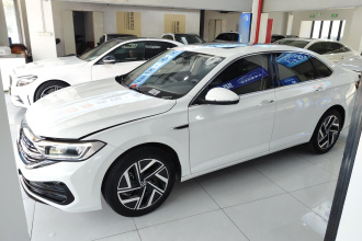 大众 速腾 2025款 300TSI DSG超越版