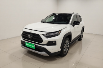 丰田 RAV4荣放 2024款 2.0L CVT四驱探险Plus版