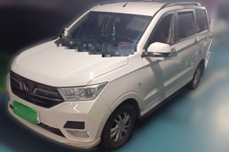 五菱汽车 五菱宏光 2021款 1.5L改款 S舒适型 液压助力LAR