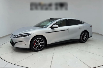 比亚迪 汉L 2025款 EV 四驱激光雷达旗舰型