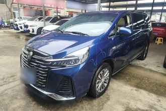 别克GL8 2023款 陆上公务舱 智慧尊贵型