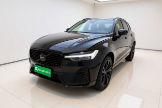 沃尔沃XC60 2025款 B5 四驱智远极夜黑版