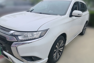 三菱 欧蓝德 2021款 改款 2.0L 两驱畅行版 5座