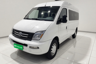 上汽大通MAXUS 新途V80 2021款 2.0T 手动经典傲运通127PS中轴中顶6/7/8/9座