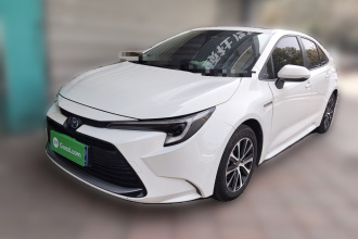 丰田 雷凌 2023款 智能电混双擎 1.8L 豪华版