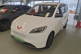 五菱汽车 五菱宏光新能源 2025款 增程式混动 50KM 舒适型