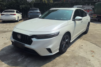 本田 英仕派 2023款 260TURBO 精致版