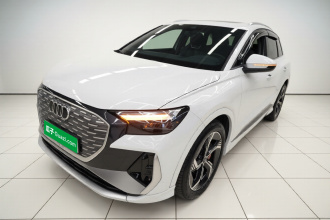 奥迪Q4 e-tron 2022款 50 e-tron quattro 创境版