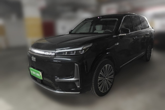 吉利银河 银河M9 2025款 210km 四驱领航版