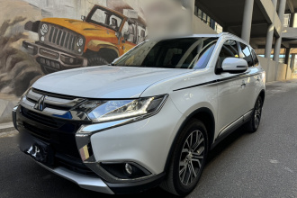 三菱 欧蓝德 2018款 2.4L 四驱豪华版 7座