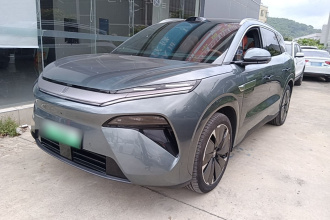 比亚迪 唐L 2025款 EV 600KM四驱激光雷达旗舰型