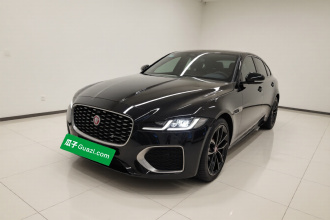 捷豹XFL 2023款 XFL 2.0T P250 两驱精英运动鎏金版